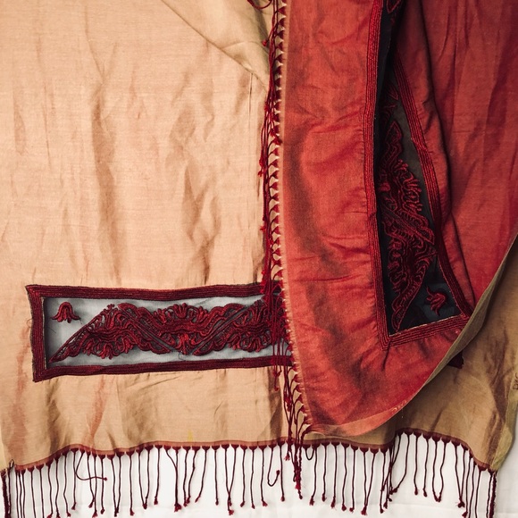 D&C Scarf Red Beige Embroidered Silky 27”X 70” - Picture 9 of 14